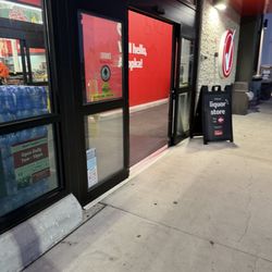 Winn Dixie - Entrance