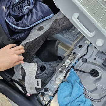 Tigris Auto Glass - Water under the carpet - Auto Glass Services Near Me - Rancho Cordova, California