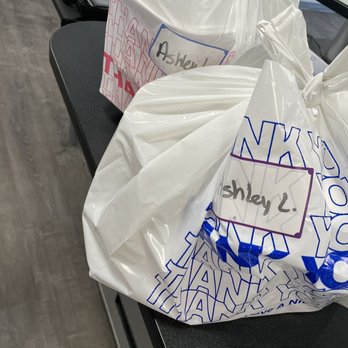 Ramen vs Pho - The order dropped off - Vietnamese Near Me - Fresno, California Ramen vs Pho - The order dropped off - Vietnamese Near Me - Fresno, California