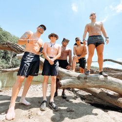Raccoon River Excursions - Pit stop at sandbar.