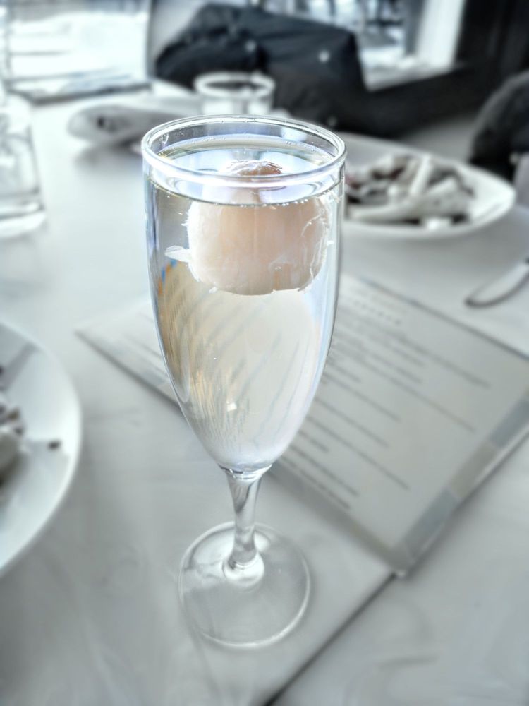 The One Eighty 324 Photos 117 Reviews Lounges 55 Bloor