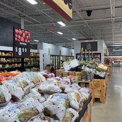 BJ's Market - Produce section