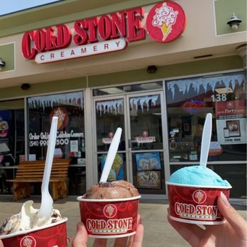 Cold Stone Creamery - ice Cookies & Creamery - Ice Cream & Frozen Yogurt Near Me - Lincoln City, Oregon Cold Stone Creamery - ice Cookies & Creamery - Ice Cream & Frozen Yogurt Near Me - Lincoln City, Oregon
