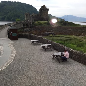 Eilean Donan Castle - Outside shot - Castles Near Me - Kyle, HLD