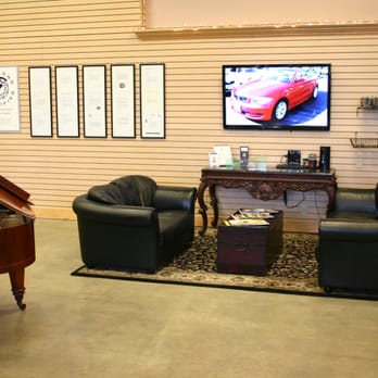 Diablo Motors - Our comfortable customer lounge, with free wi-fi - Car Dealers Near Me - San Ramon, California Diablo Motors - Our comfortable customer lounge, with free wi-fi - Car Dealers Near Me - San Ramon, California