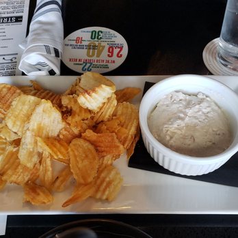 Oakdale Brew House - Fresh chips and onion dip, awesome start. - New American Near Me - Oakdale, New York