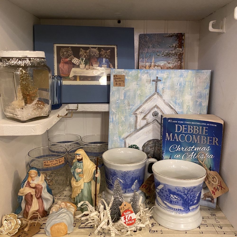 Josephine's Mercantile - Antiques Near Me - Port Orchard, Washington Josephine's Mercantile - Antiques Near Me - Port Orchard, Washington