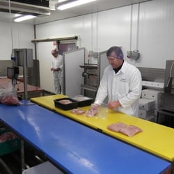 Cheshire Food Services - Wholesale Meat Suppliers Cheshire Food Services packing your fresh meat into quality sealed vacuum packing containers