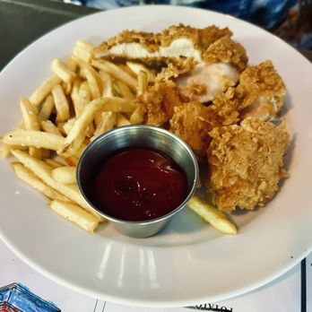 Edison James Island - Kids fried chicken - Seafood Near Me - Charleston, South Carolina Edison James Island - Kids fried chicken - Seafood Near Me - Charleston, South Carolina