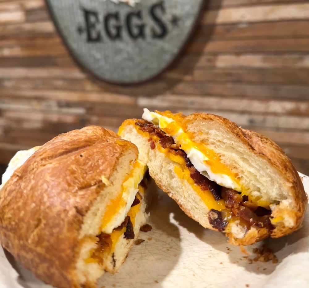 CUPS & CRUMBS CLOSED Updated April 2024 240 Photos & 179 Reviews