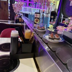 Sakura - Sushi on the line!!