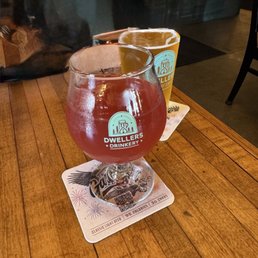 Tieton hazy strawberry cider and better than New Zealand IPA Tieton hazy strawberry cider and better than New Zealand IPA