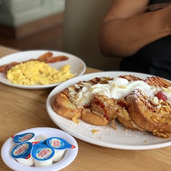 Broken Yolk Cafe - Breakfast & Brunch Near Me - Oceanside, California Broken Yolk Cafe - Breakfast & Brunch Near Me - Oceanside, California