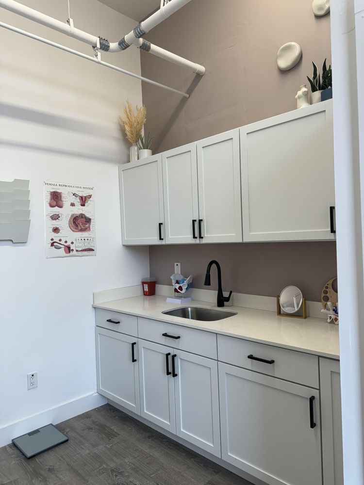 Wingwomen - grief counselor in Boston, MA