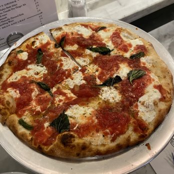 Juliana's - Margherita Pizza - Pizza Near Me - Brooklyn, New York Juliana's - Margherita Pizza - Pizza Near Me - Brooklyn, New York