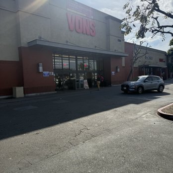 Vons - Grocery Near Me - Gardena, California