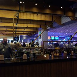 TIVERTON CASINO HOTEL - 52 Photos & 79 Reviews - Casinos - 777 ...