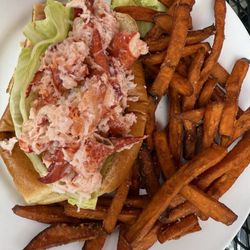 Stoneforge Tavern & Publick House - Lobster Roll