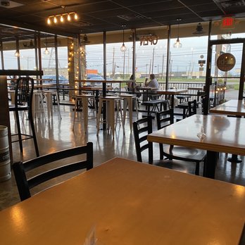 Nobi Public House - Indoor - Gastropubs Near Me - Webster, Texas Nobi Public House - Indoor - Gastropubs Near Me - Webster, Texas