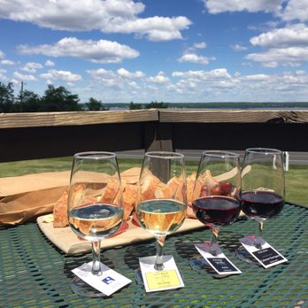 Fox Run Vineyards - Wineries Near Me - Penn Yan, New York