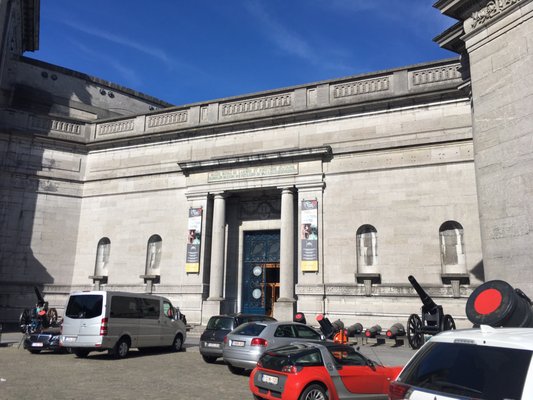 Royal Museum of the Armed Forces and Military History by null