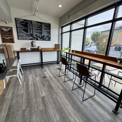 Krema Coffee Roasters - Inside