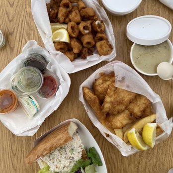 Barbara's Fishtrap - Calamari, fish and chips, crab sandwich, clam chowder - Seafood Near Me - Half Moon Bay, California Barbara's Fishtrap - Calamari, fish and chips, crab sandwich, clam chowder - Seafood Near Me - Half Moon Bay, California