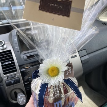 Nothing Bundt Cakes - Bakeries Near Me - San Leandro, California
