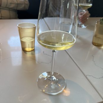 Easy Does It - Wine - Bars Near Me - Chicago, Illinois Easy Does It - Wine - Bars Near Me - Chicago, Illinois