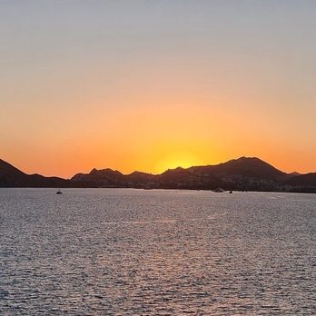 Sunset Monalisa - Sunset at SM - Mediterranean Near Me - Cabo San Lucas, BCS