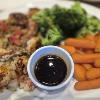 Cheddar's Scratch Kitchen - American Near Me - Morgantown, West Virginia