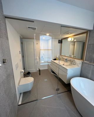 V-Y Glass and Mirror Services by null