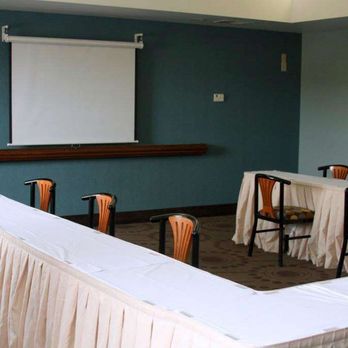 Hampton Inn Williamston - Meeting Room - Hotels Near Me - Williamston, North Carolina