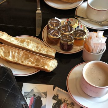 Le Café Marly - French bread and spiked hot chocolate - French Near Me - Paris, 75 Le Café Marly - French bread and spiked hot chocolate - French Near Me - Paris, 75