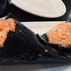 Full Moon - spicy tuna hand roll