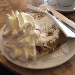 Apfelstrudel