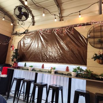 Doggeros - Interior - Burgers Near Me - Woodland, California Doggeros - Interior - Burgers Near Me - Woodland, California