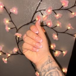 Very clean nails! Very clean nails!