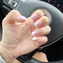 Paradise Nails - Lucy is amazing!