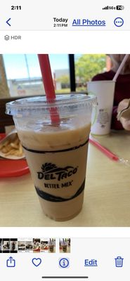 Del Taco by null