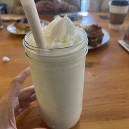Vanilla milkshake Vanilla milkshake