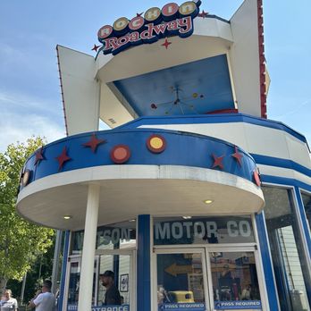 Dollywood - Amusement Parks Near Me - Pigeon Forge, Tennessee
