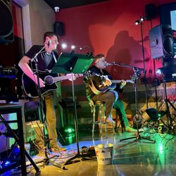 Red Zone Sports Bar - Live Bands @ Red Zone