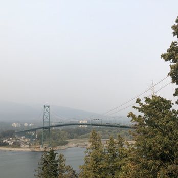 Lions Gate Bridge - Landmarks & Historical Buildings Near Me - Vancouver, British Columbia
