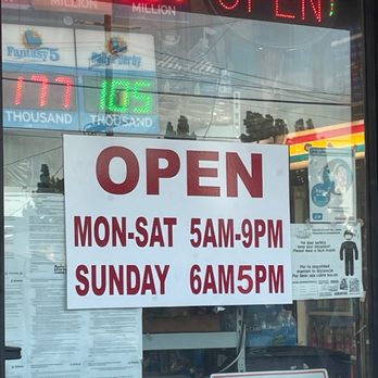 Fosters Donuts - a closed sign in a store window - Donuts Near Me - Northridge, California