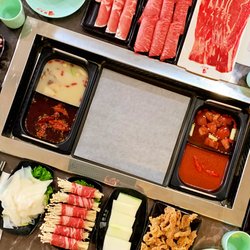 Han Shi Fang - Enjoy both the hotpot and bbq buffet