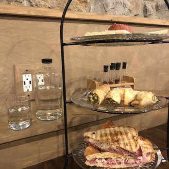 The Mad Herbalist - 3 Tier - Tea Rooms Near Me - Clarksville, Tennessee