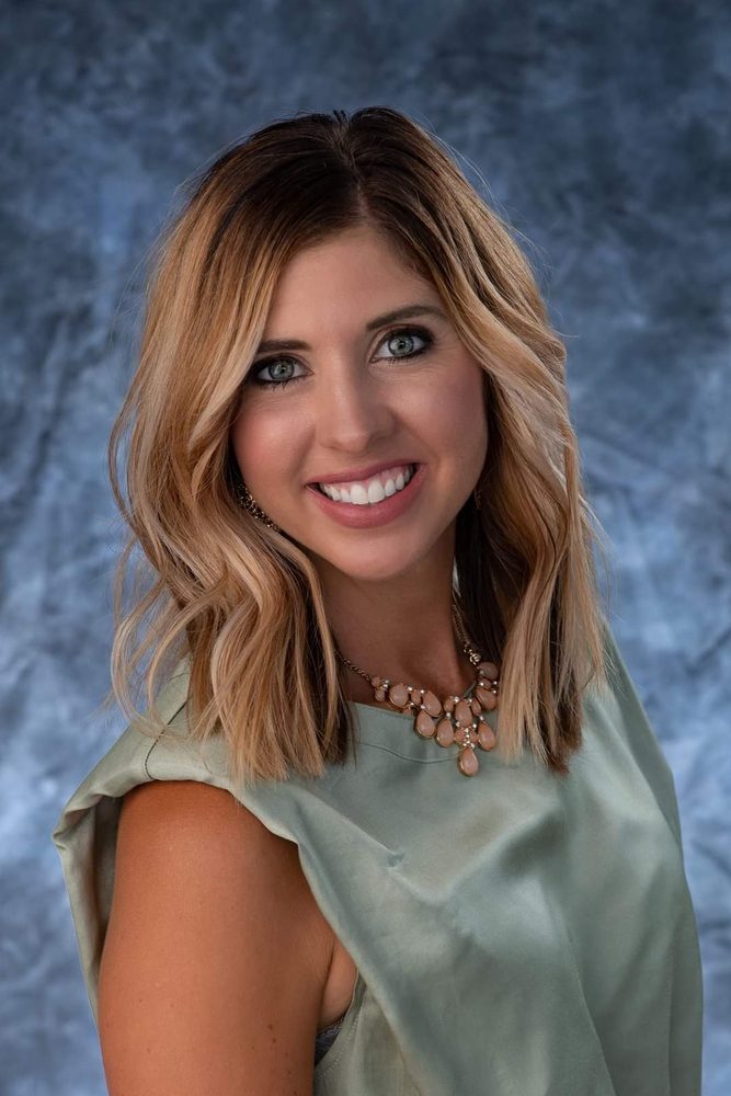 TOP LINE REALTY Request Information 14 Photos 107 N US Hwy 71