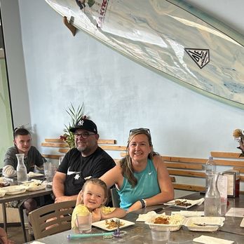 Da Kitchen Maui - 8 of us enjoying dinner!!! - Hawaiian Near Me - Kihei, Hawaii