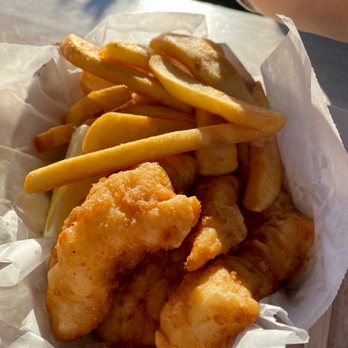 Barbara's Fishtrap - Fish & Chips - Seafood Near Me - Half Moon Bay, California